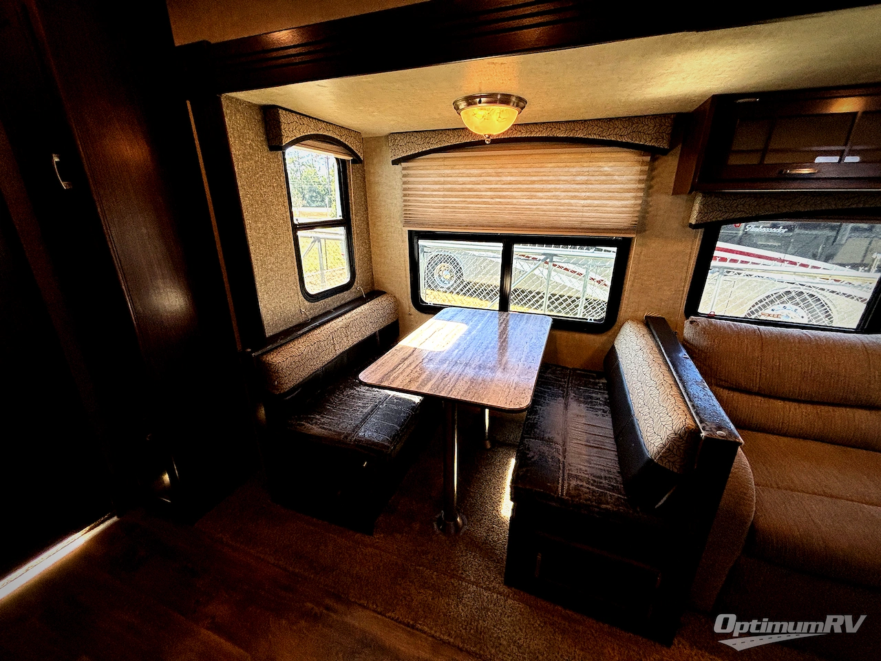 2016 Heartland Sundance XLT 298BH Photo 6