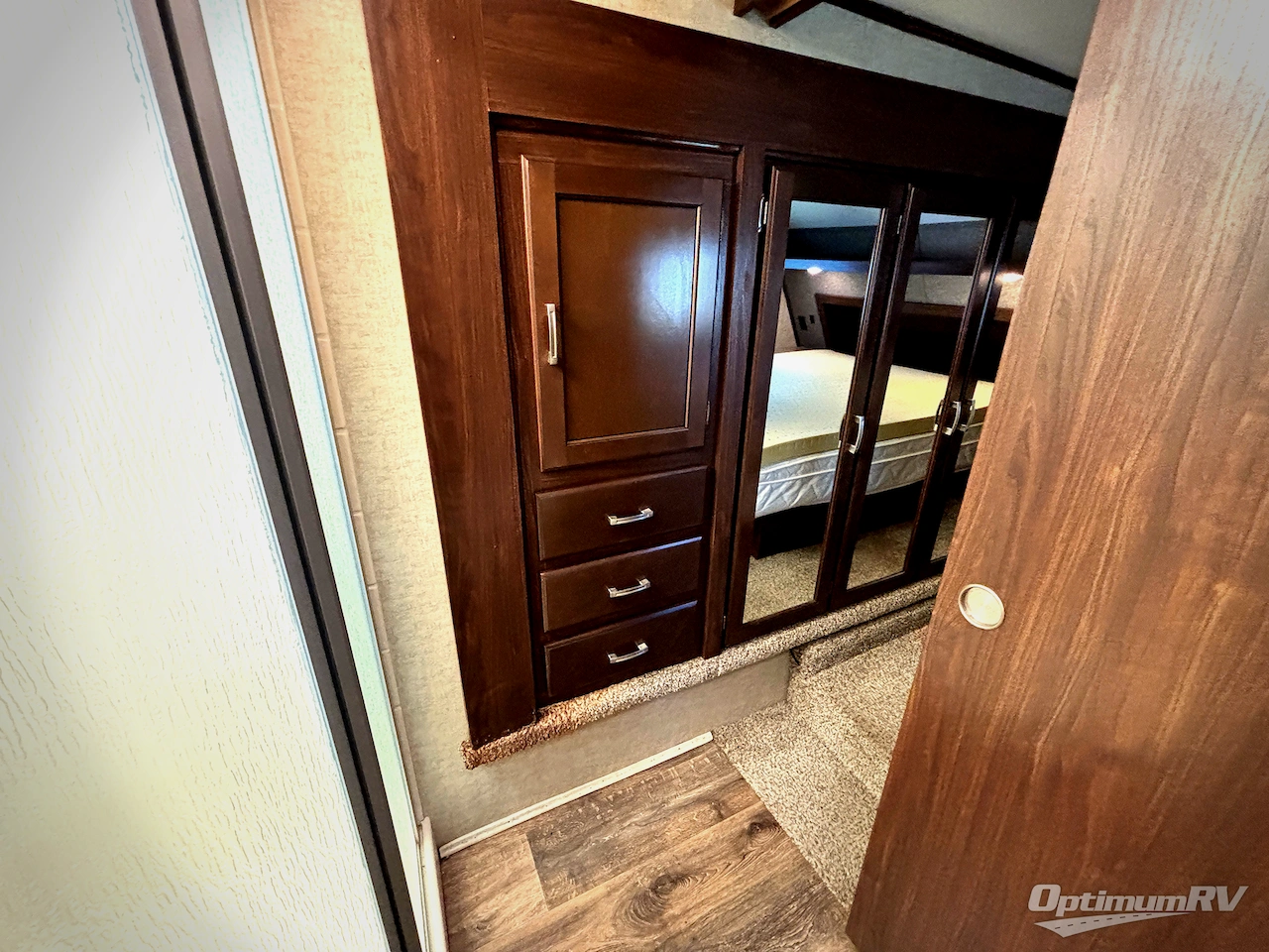 2016 Heartland Sundance XLT 298BH Photo 19