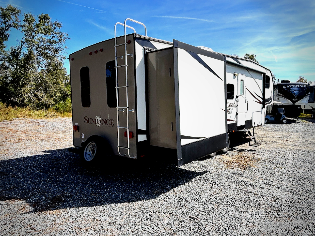 2016 Heartland Sundance XLT 298BH Photo 2