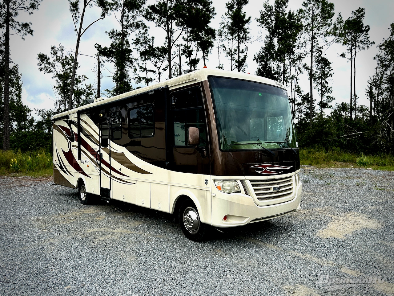 2013 Newmar Bay Star 3305 Photo 1