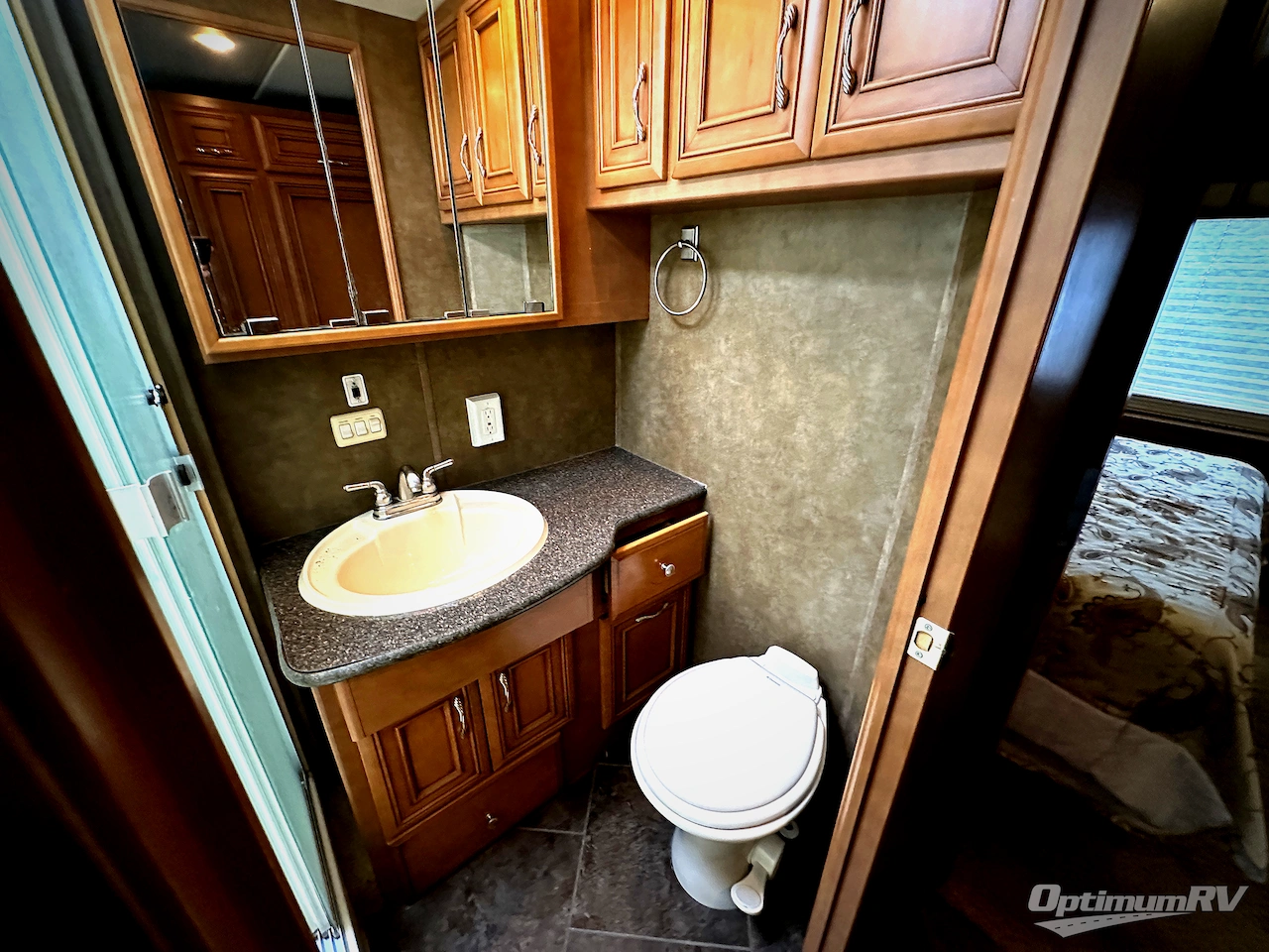 2013 Newmar Bay Star 3305 Photo 17
