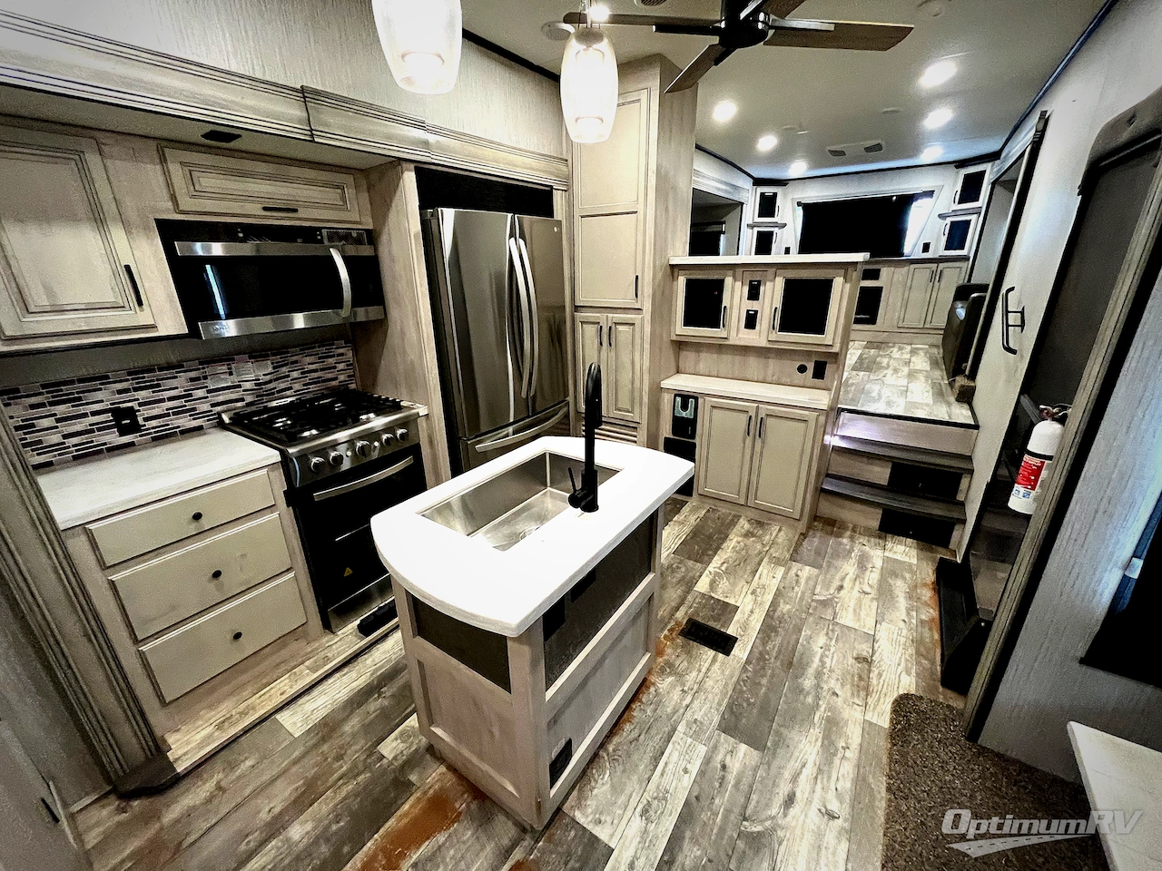 2022 Forest River Sierra 391FLRB Photo 8