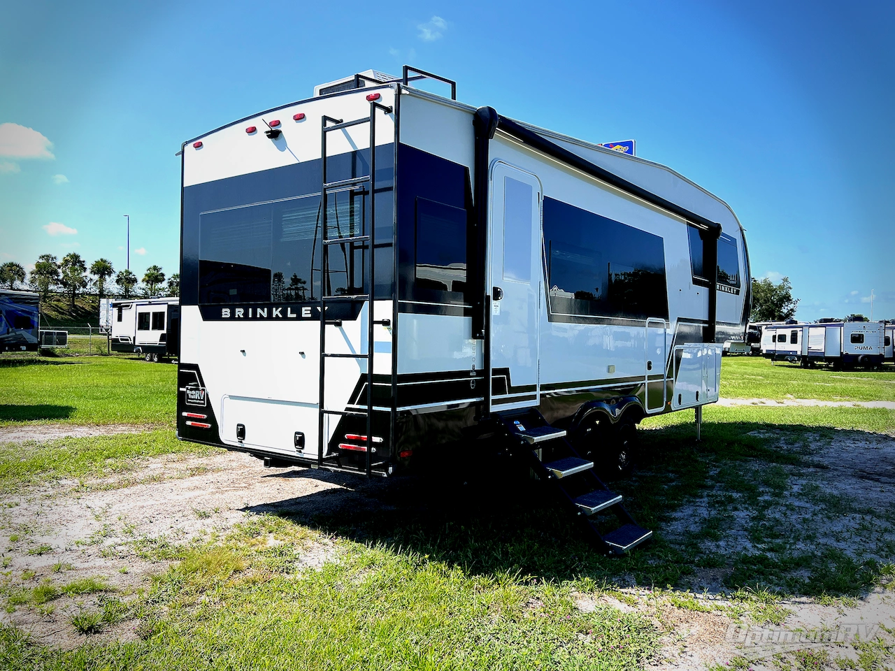 2025 Brinkley Model Z 2670 Photo 3
