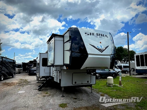 Used 2022 Forest River Sierra 38FKOK Featured Photo