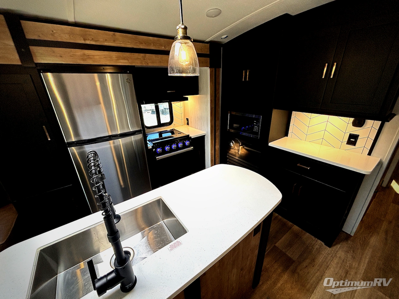 2022 Keystone Outback 330RL Photo 9