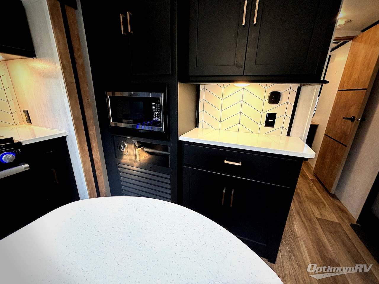 2022 Keystone Outback 330RL Photo 14