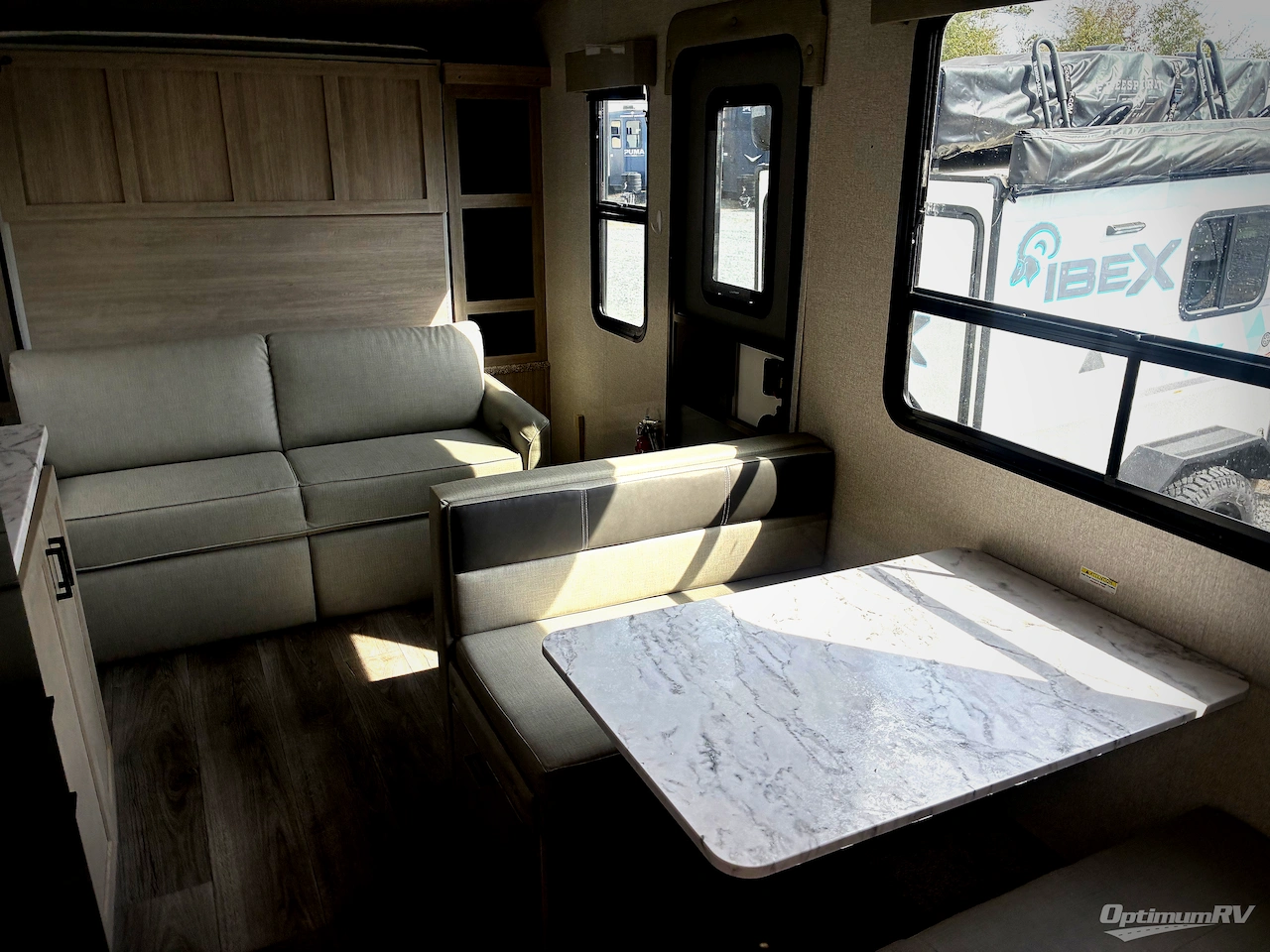 2023 East To West Alta 1600MRB Photo 11