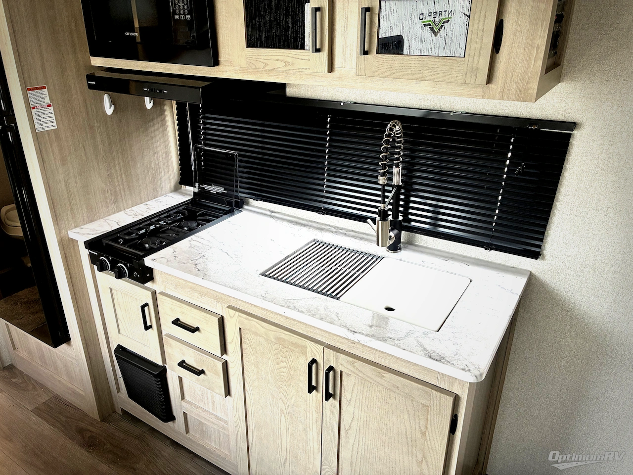 2023 East To West Alta 1600MRB Photo 12