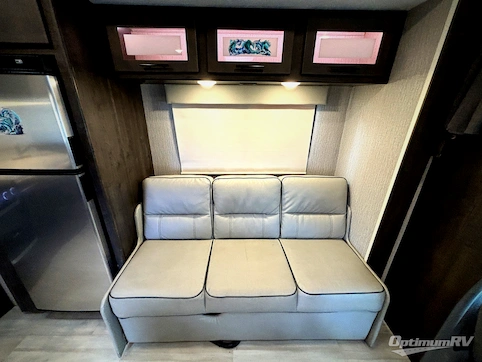 2023 Coachmen Leprechaun 298KB Ford 450 RV Photo 3
