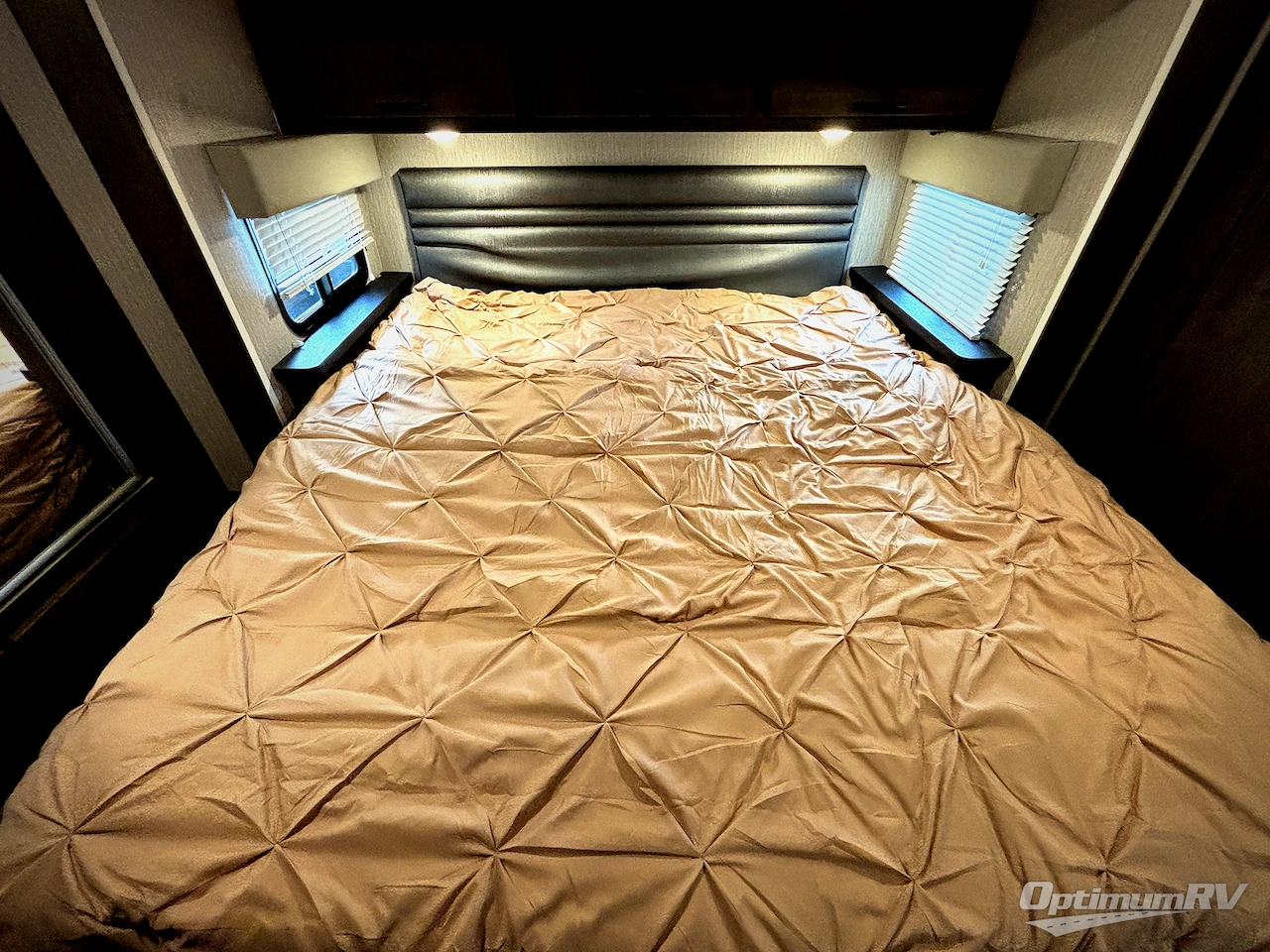 2023 Coachmen Leprechaun 298KB Ford 450 Photo 17