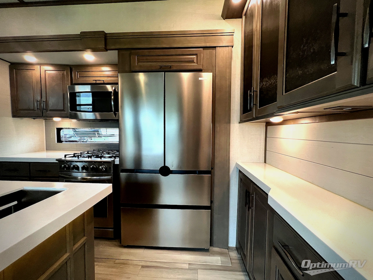 2023 Grand Design Solitude 376RD Photo 17