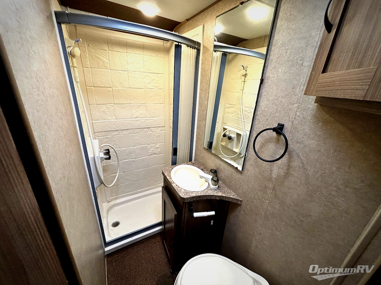 2017 Coachmen Freelander 20CB  Ford Transit Photo 18