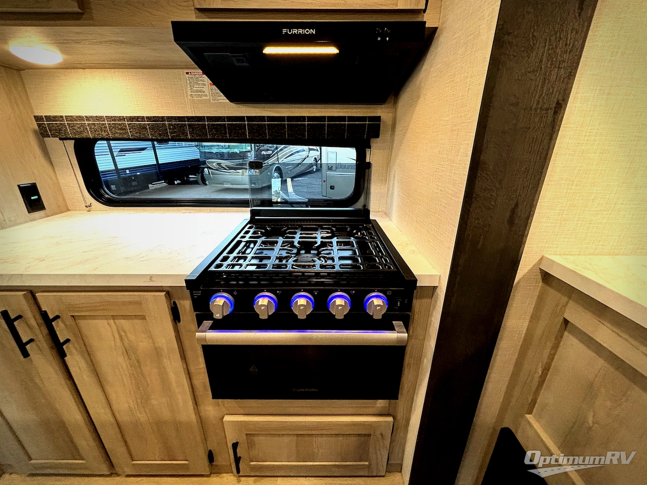 2025 KZ Sportsmen SE 303QBSE Photo 10