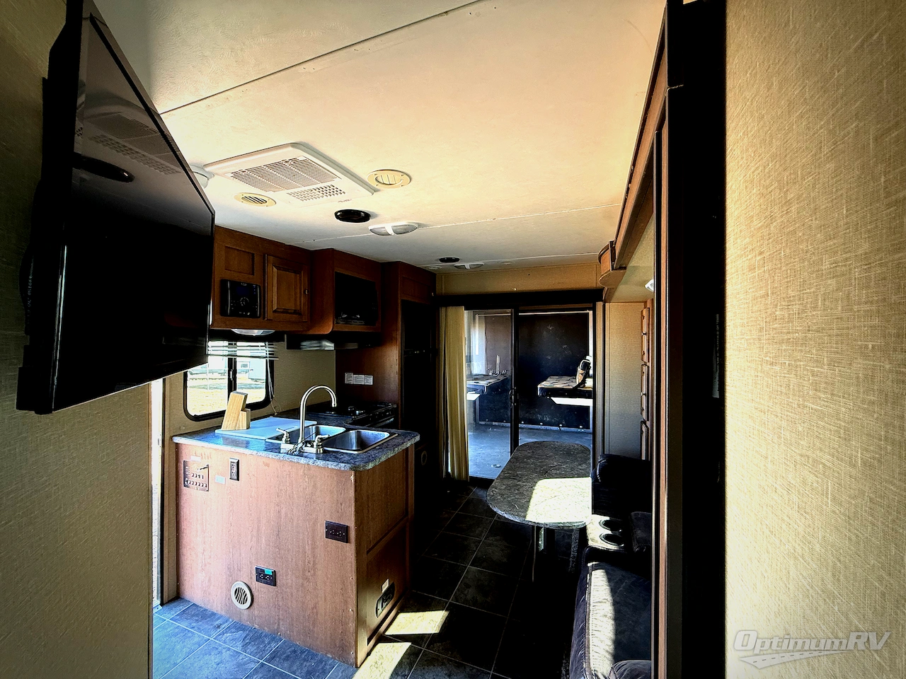 2014 Cruiser Fun Finder XTRA XT-330 Photo 3