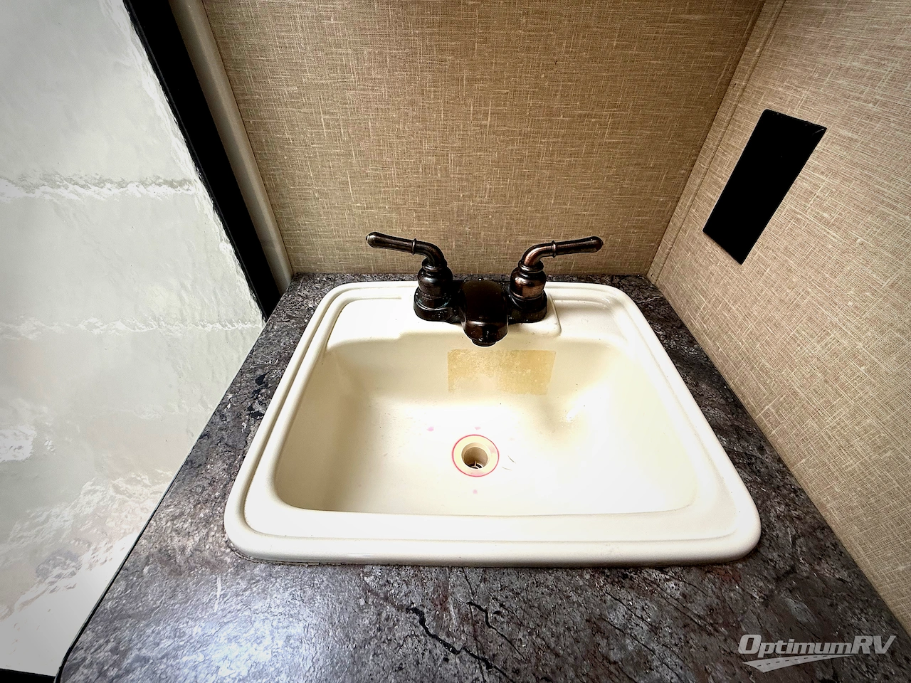 2014 Cruiser Fun Finder XTRA XT-330 Photo 9