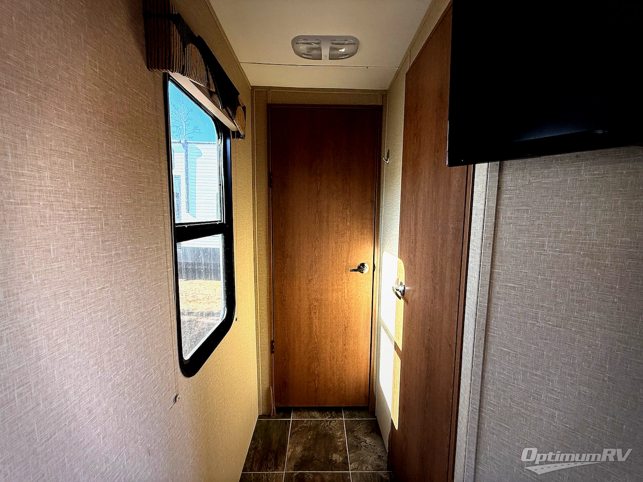 2014 Cruiser Fun Finder XTRA XT-330 Photo 10