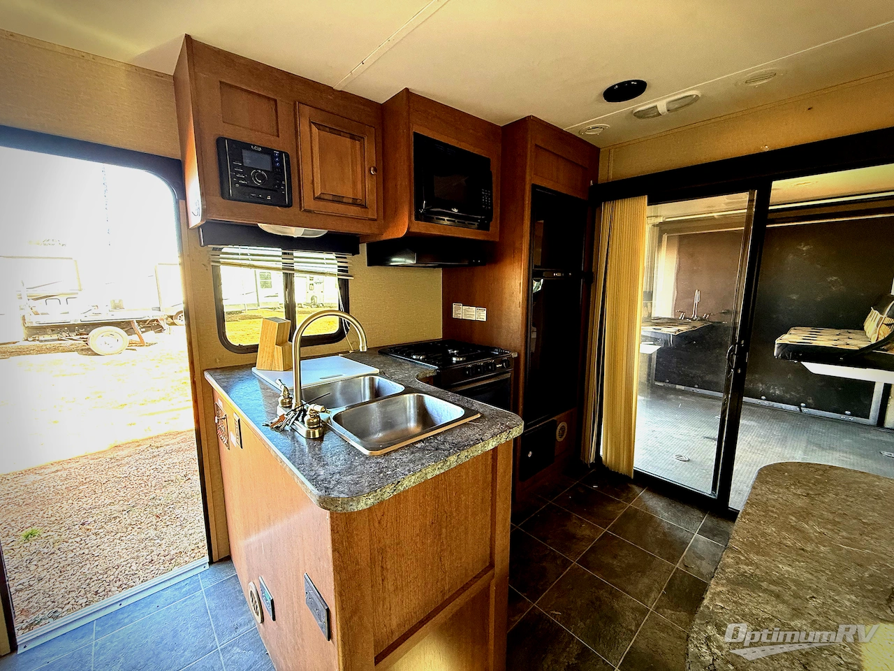 2014 Cruiser Fun Finder XTRA XT-330 Photo 14