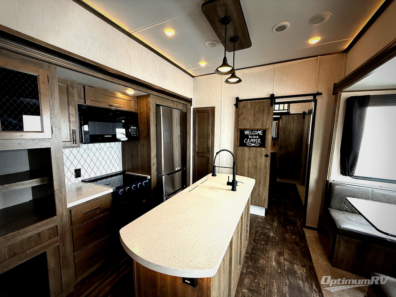 2021 Forest River Sabre 38DBQ Photo 8