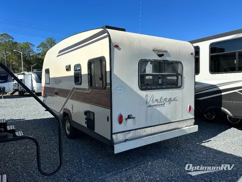 2018 Gulf Stream Vintage Friendship 19ERD RV Photo 2