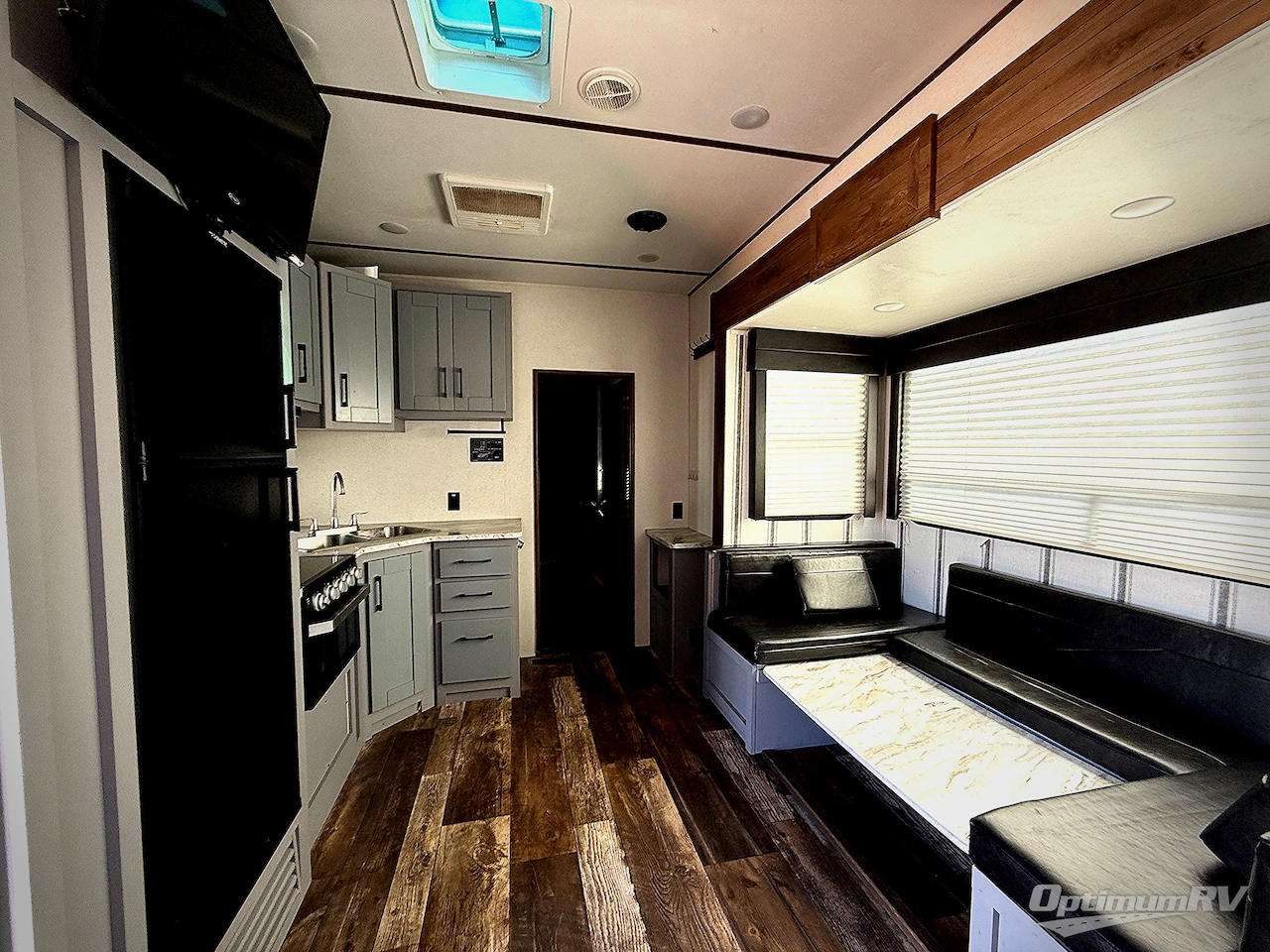 2020 Keystone Impact 29V Photo 3