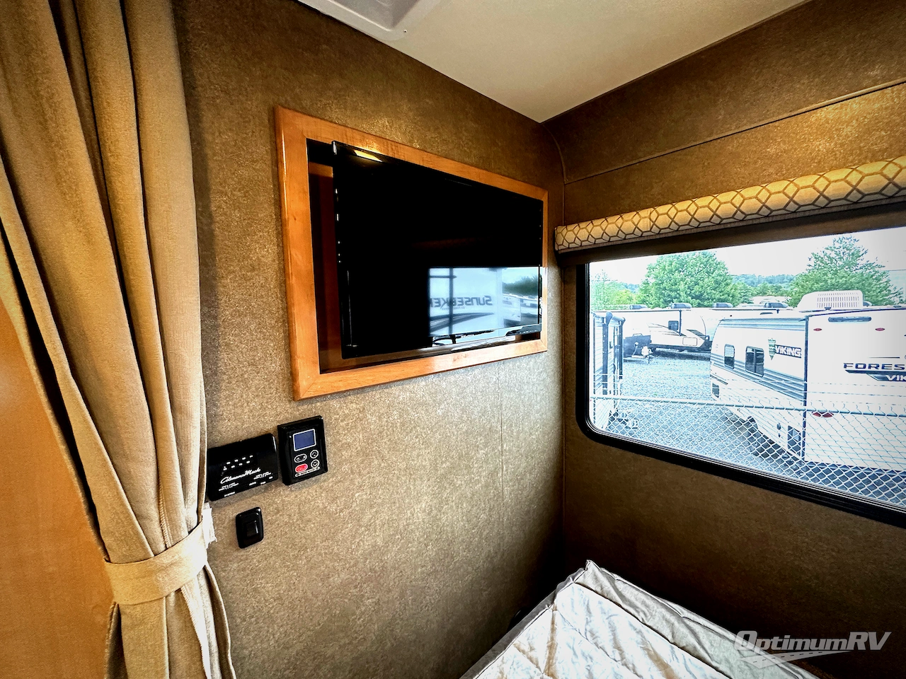 2019 Thor Quantum Sprinter KM24 Photo 10