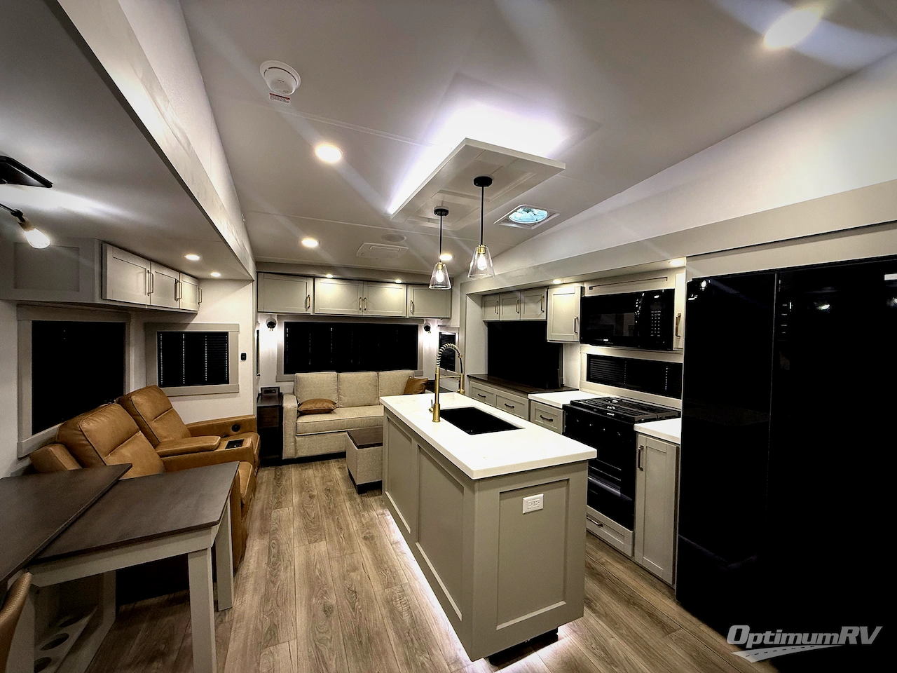 2025 Brinkley Model Z 3610 Photo 4