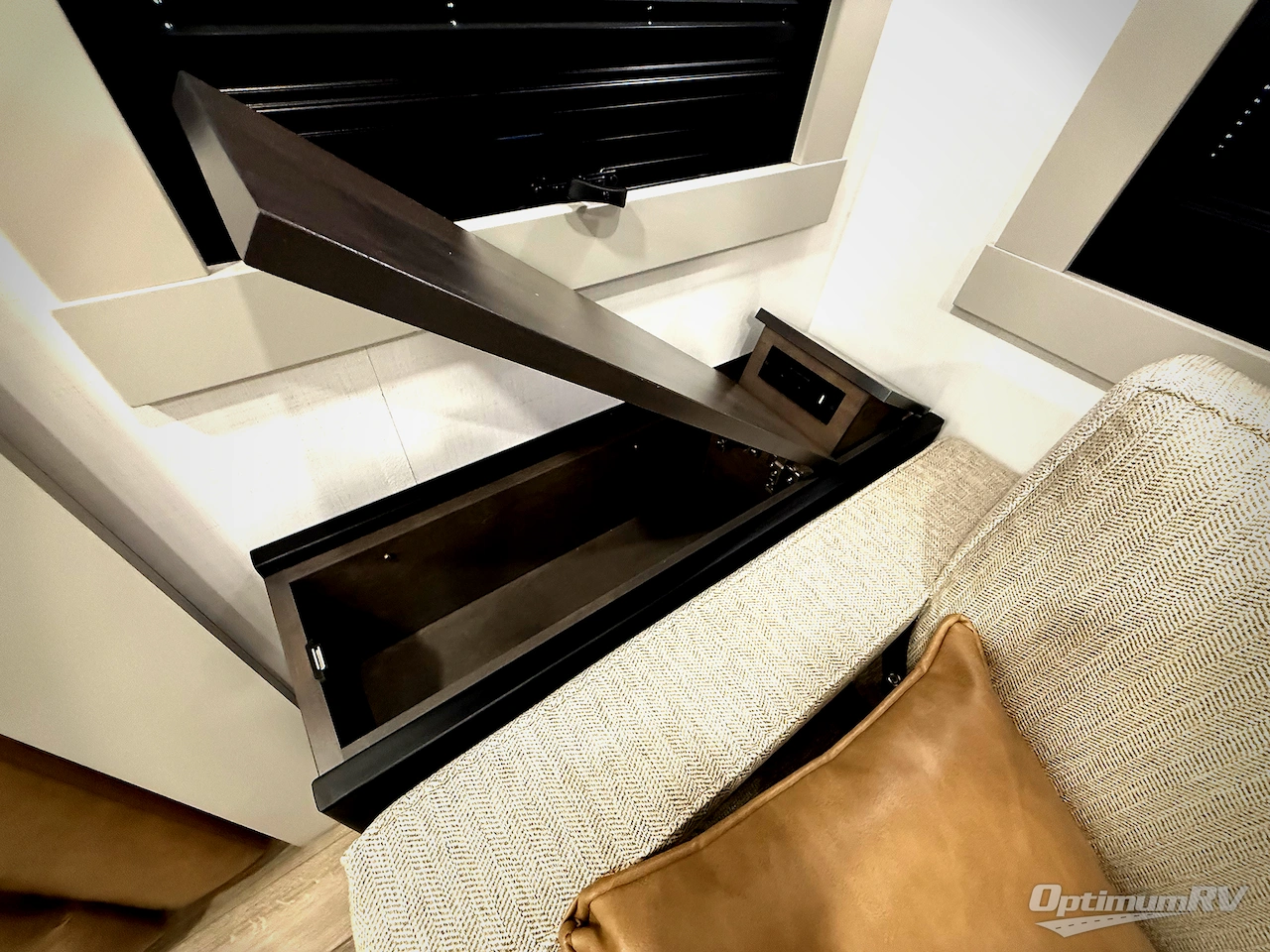 2025 Brinkley Model Z 3610 Photo 12