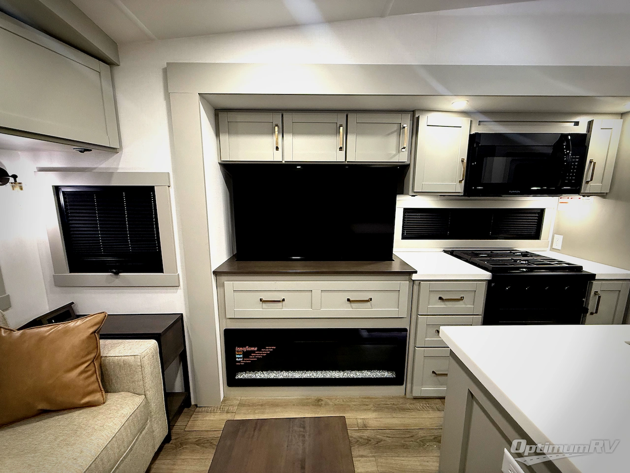 2025 Brinkley Model Z 3610 Photo 14