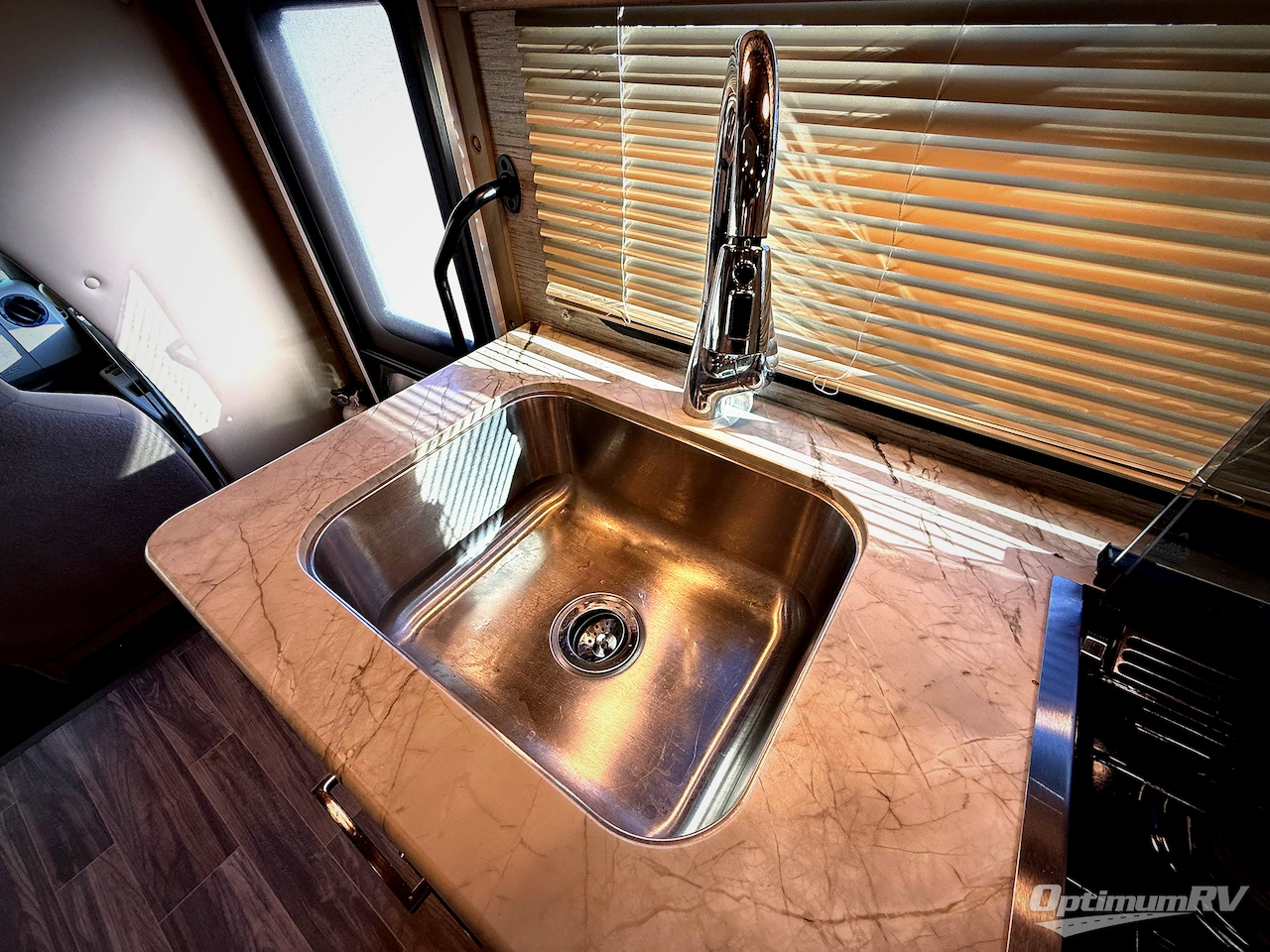 2021 Thor FREEDOM ELITE 22FE Photo 8