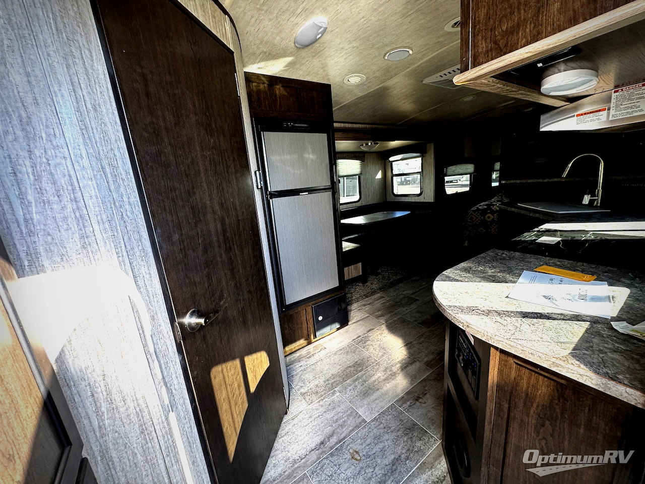 2018 Heartland Sundance Ultra Lite 221 RB Photo 2