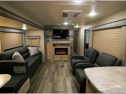 2022 Coachmen Catalina Legacy 283RKS RV Photo 3