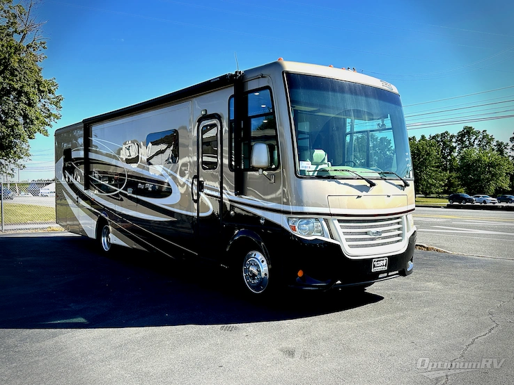 2017 Newmar Bay Star 3518 RV Photo 1