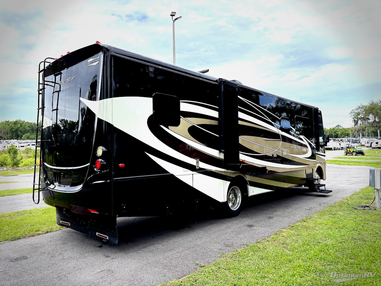 2018 Newmar Bay Star 3518 Photo 2