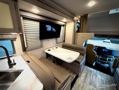 2024 Thor Chateau 28Z RV Photo 2