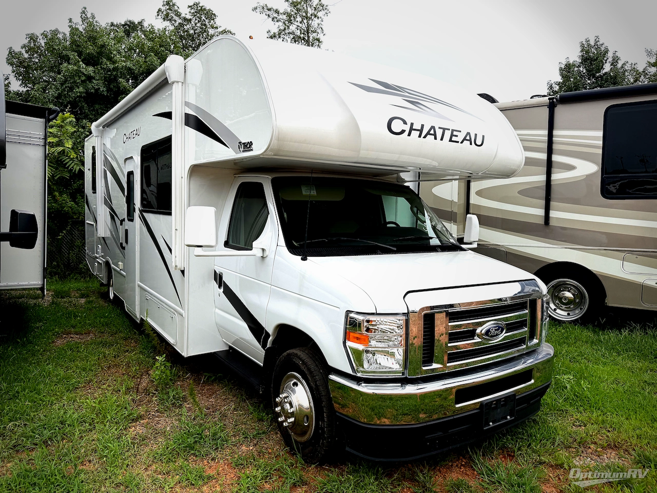 2024 Thor Chateau 28Z Photo 1