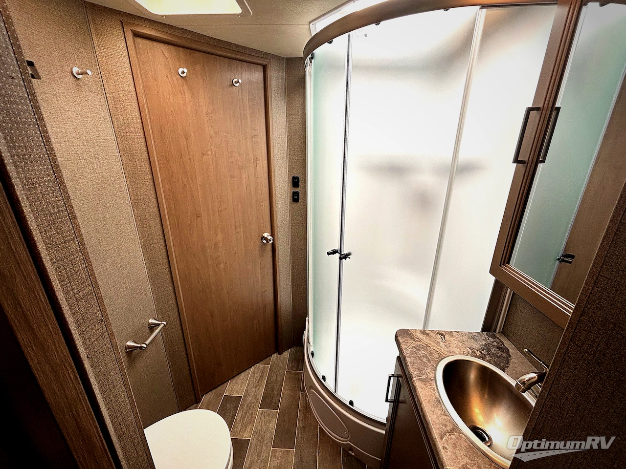 2021 Thor Chateau 31EV Photo 17