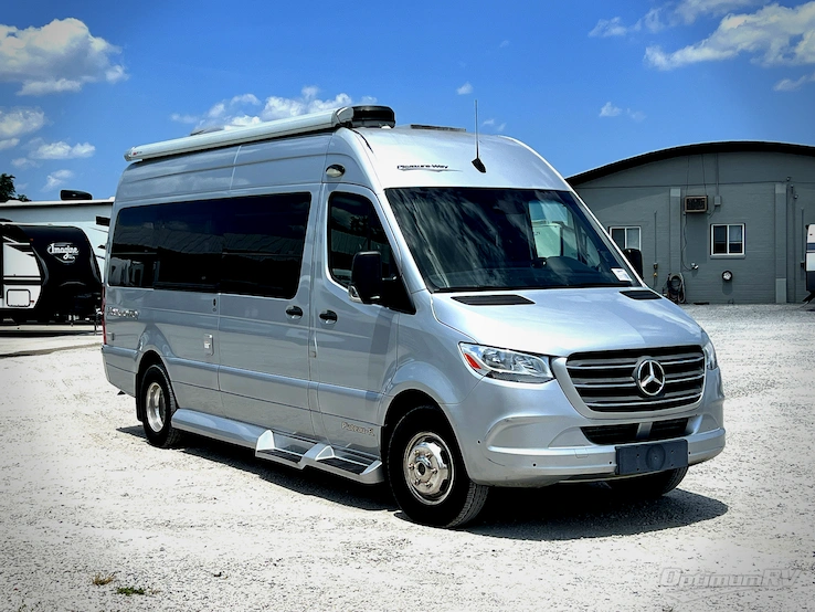 2020 Pleasure-Way Plateau FL RV Photo 1