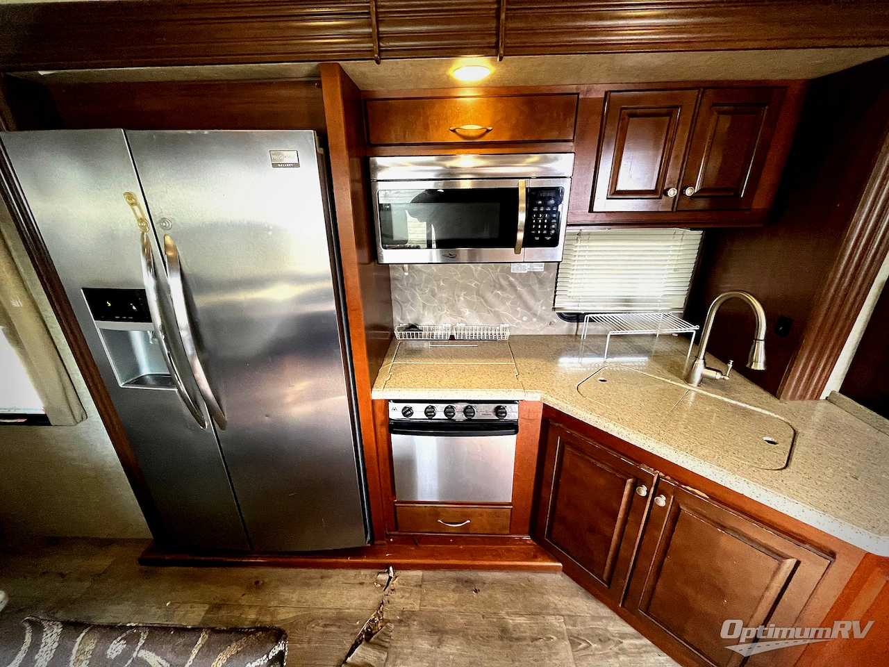 2015 Heartland Big Country 3800FL Photo 5