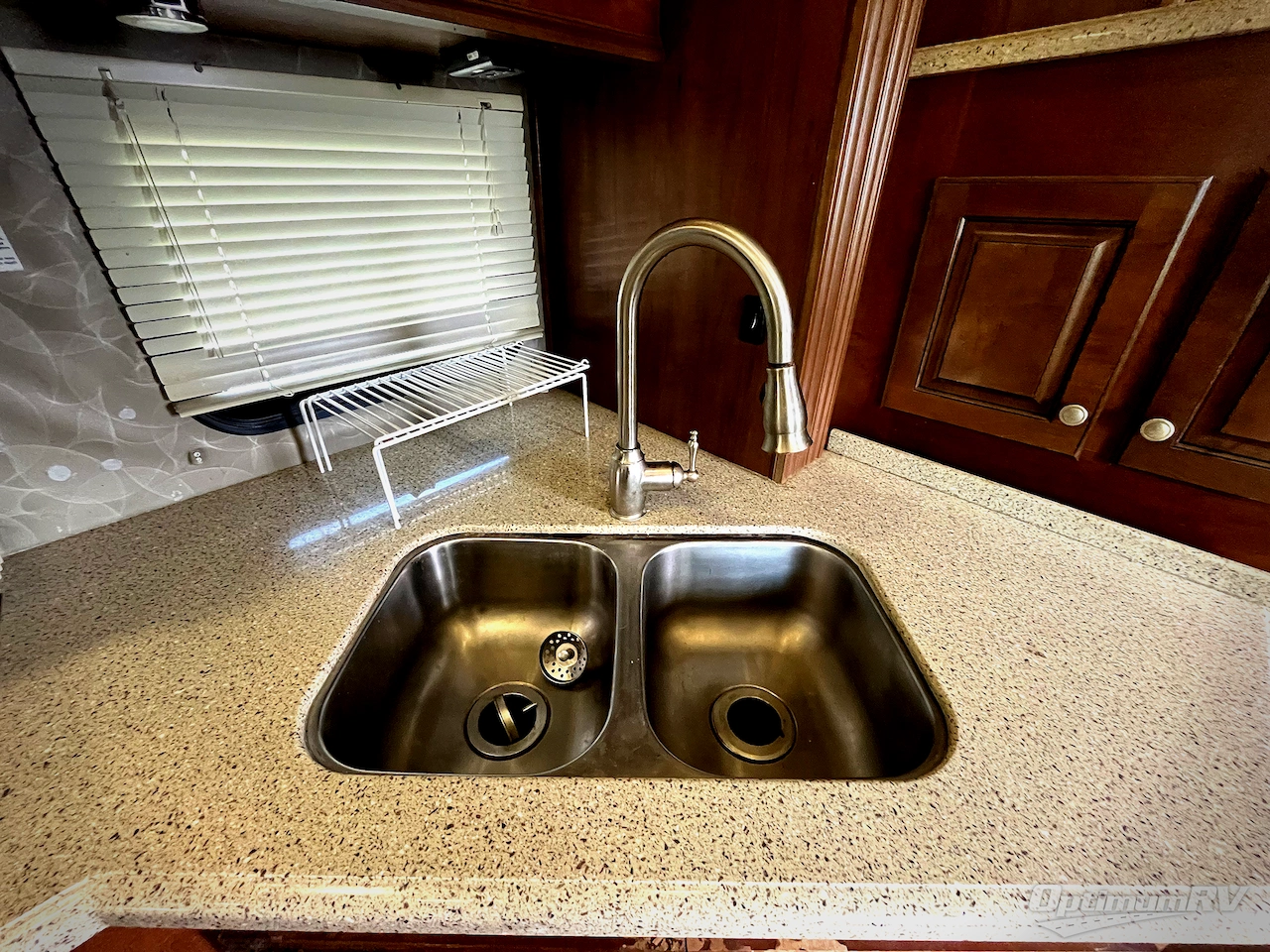 2015 Heartland Big Country 3800FL Photo 9