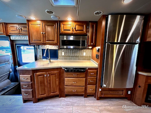 2017 Tiffin Allegro 32 SA RV Photo 2