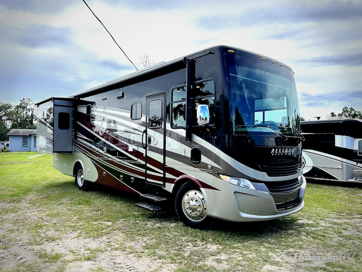 2017 Tiffin Allegro 32 SA RV Photo 1