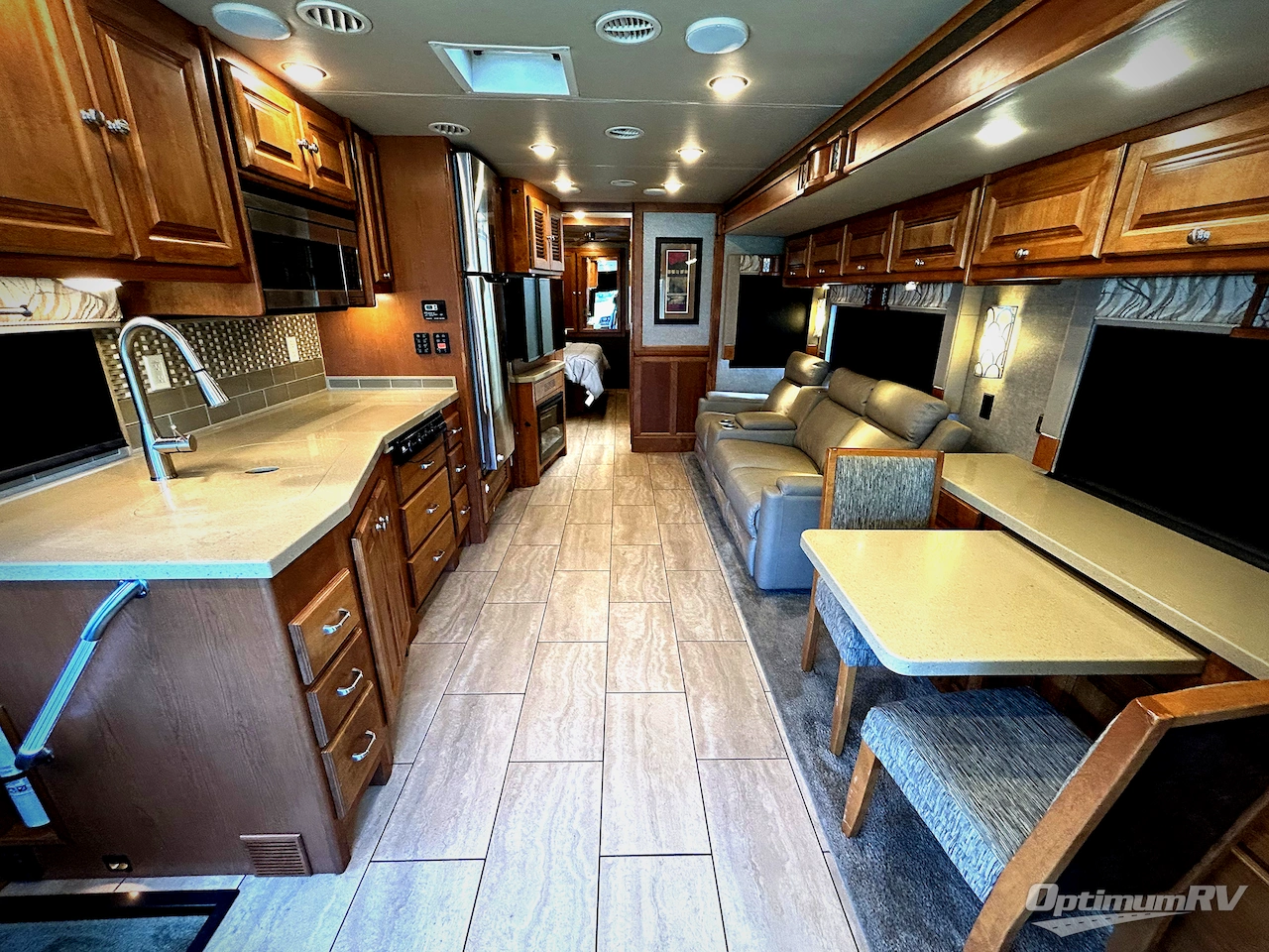 2017 Tiffin Allegro 32 SA Photo 4