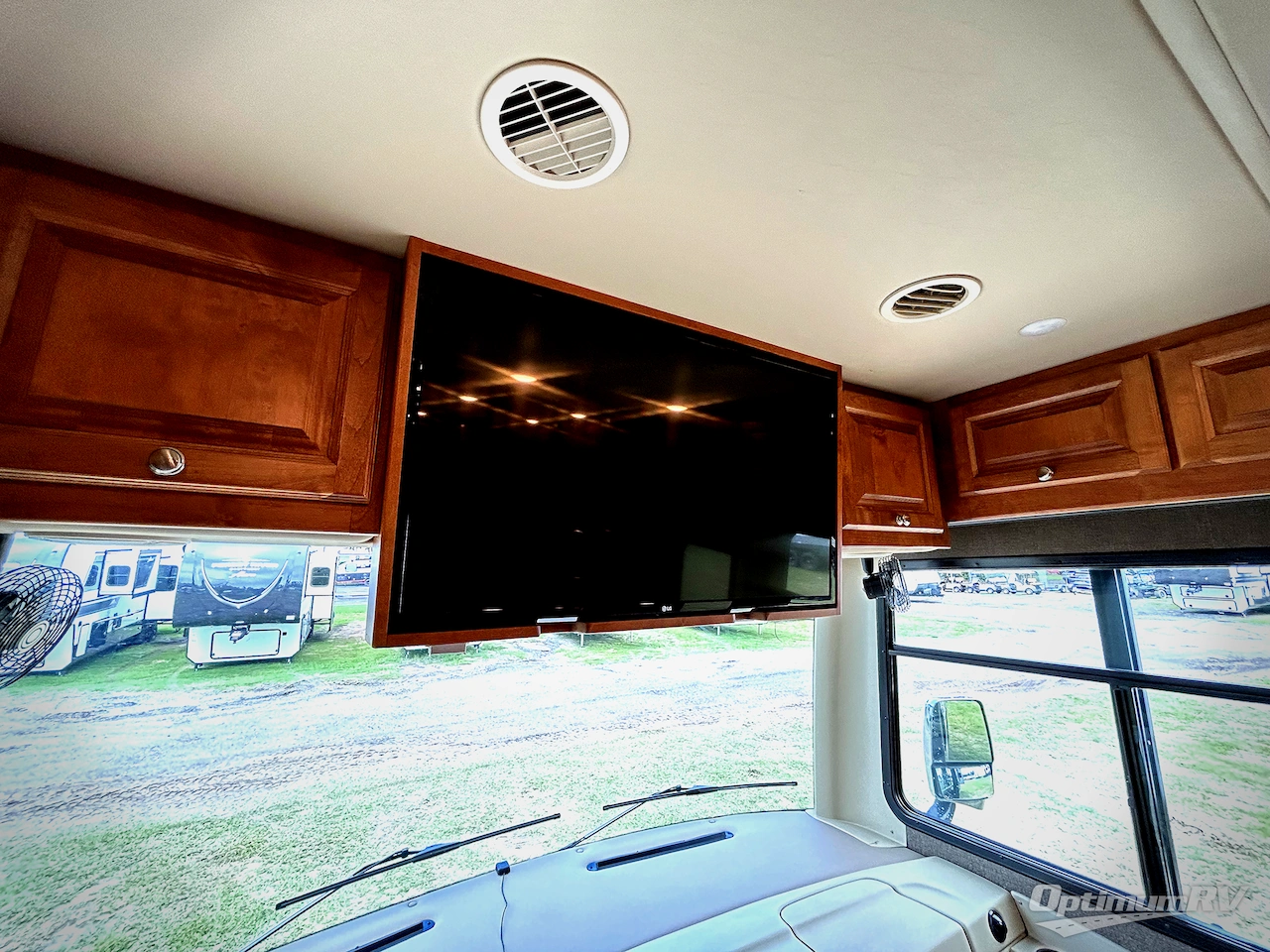 2017 Tiffin Allegro 32 SA Photo 10