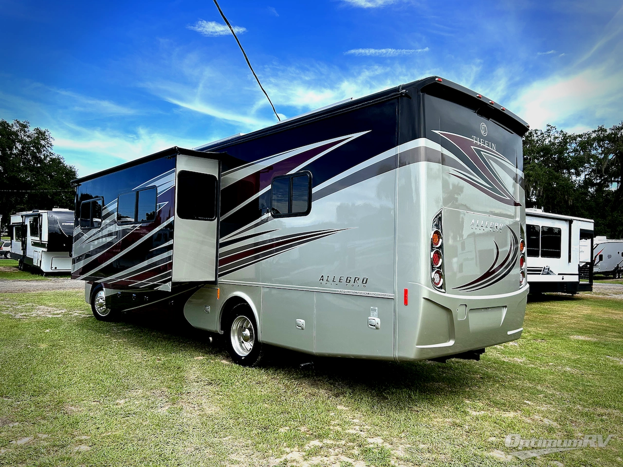 2017 Tiffin Allegro 32 SA Photo 3