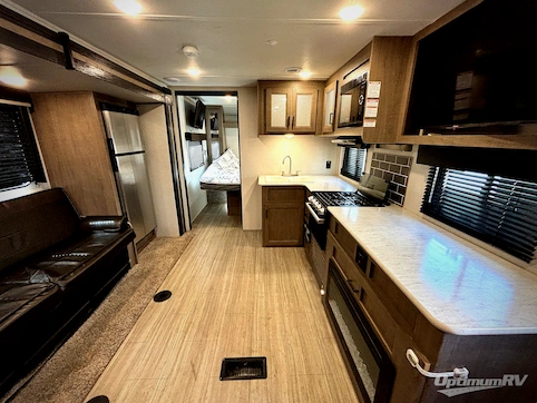 2021 Keystone Hideout 250BH RV Photo 2
