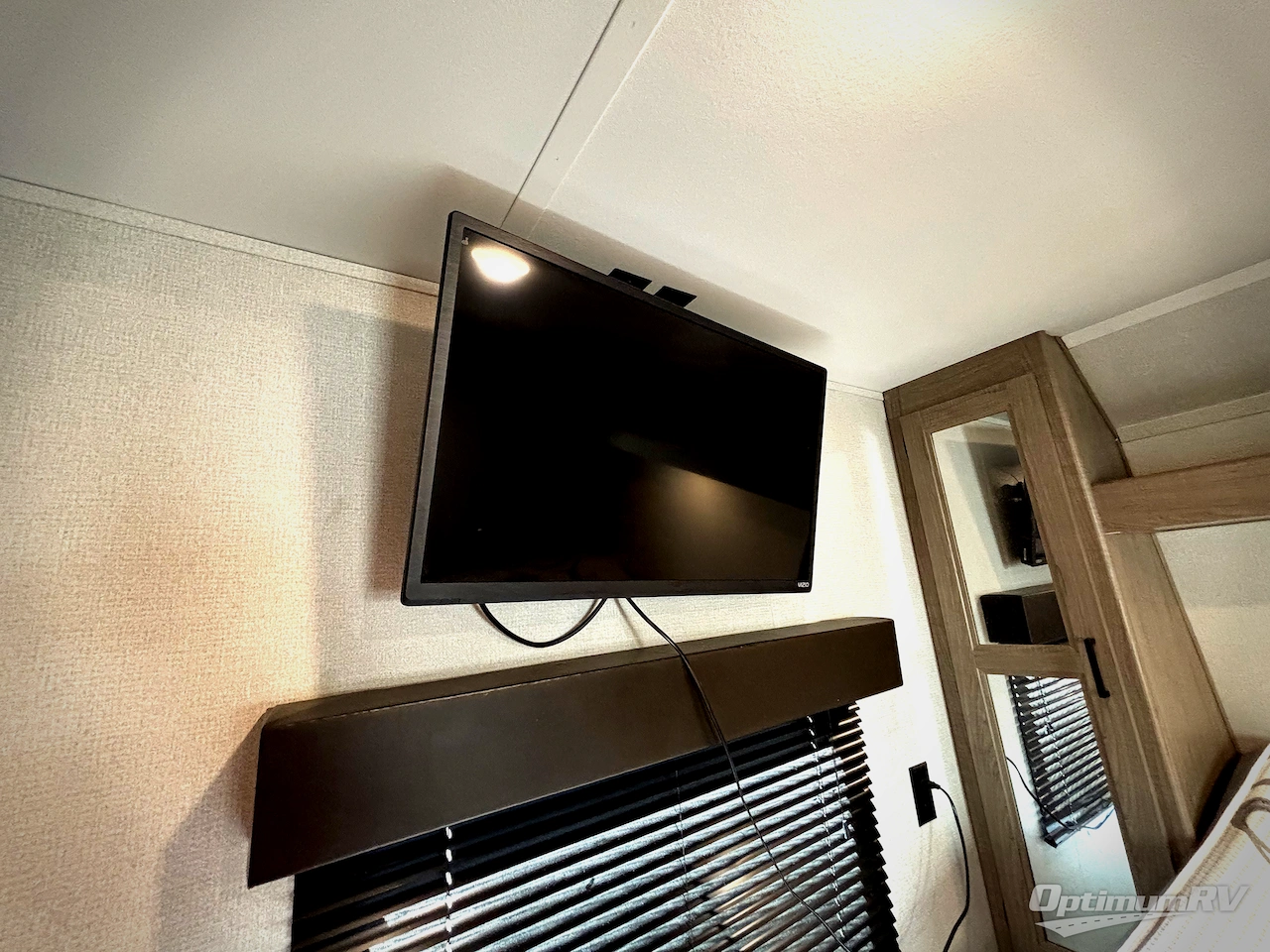 2021 Keystone Hideout 250BH Photo 8