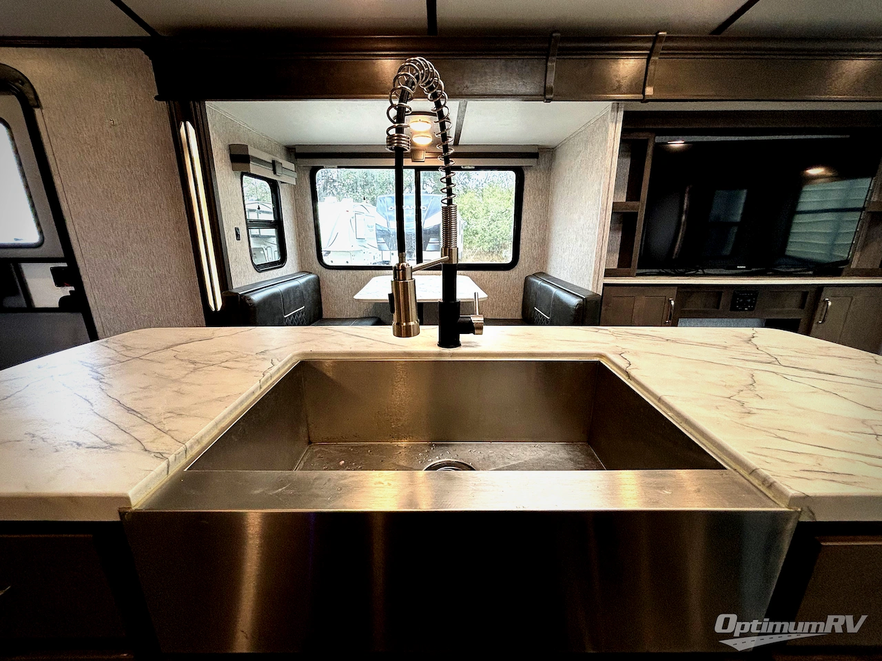 2021 Dutchmen Astoria 3373RL Photo 13