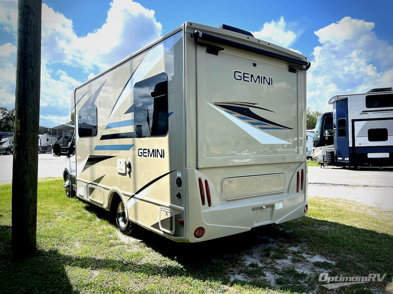 2017 Thor Gemini 23TR Photo 2