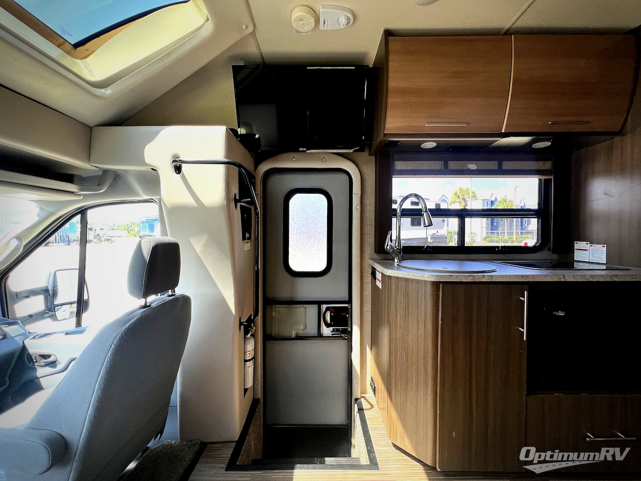 2017 Thor Gemini 23TR Photo 8