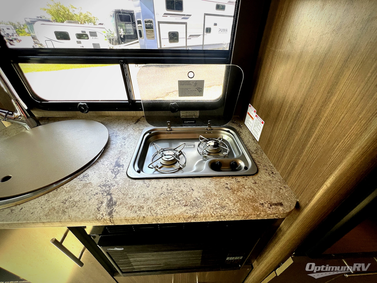 2017 Thor Gemini 23TR Photo 11